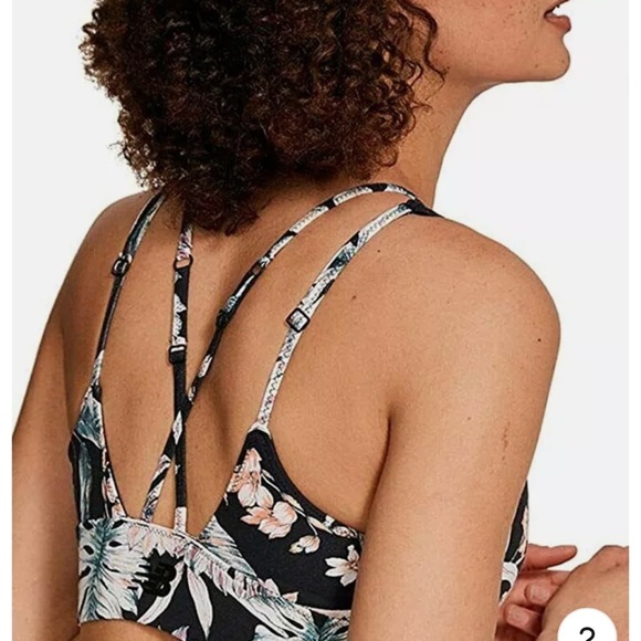 NWT XS (8) New Balance Evolve Sports Bra Strappy Plunge WB91474 Non Wired Padded - Picture 3 of 6